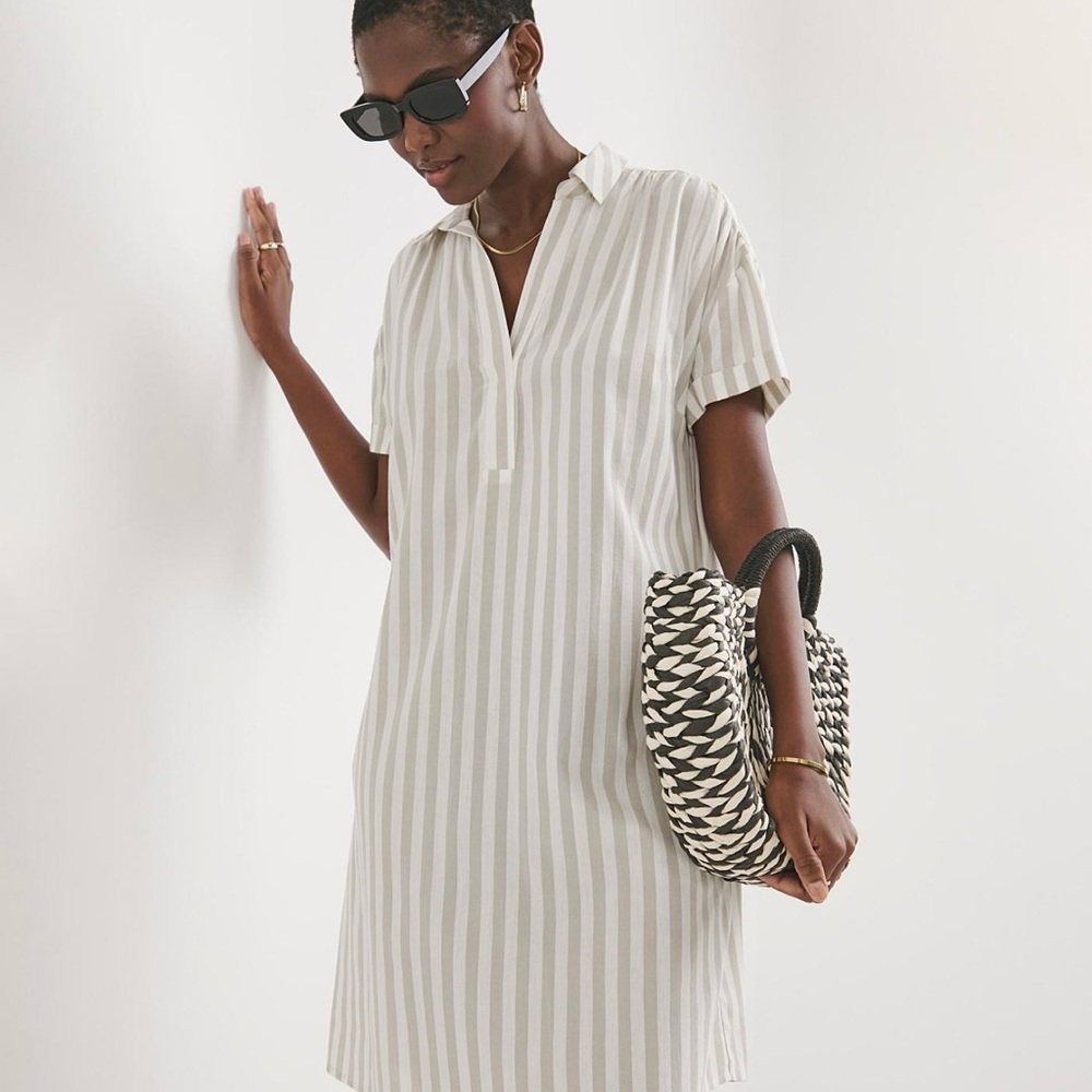 And Klein women’s size 10 shirt sheath dress blue and white striped